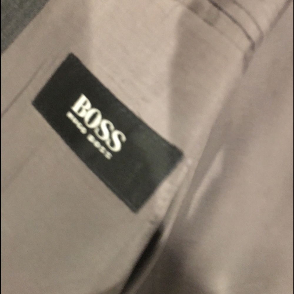 Hugo Boss suit - Picture 2 of 3